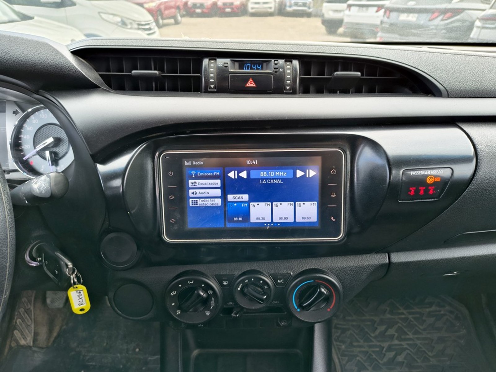 TOYOTA HILUX HILUX TSS 2.4 Diesel 4X2 T/M 2021 - Imagen 19 de 20