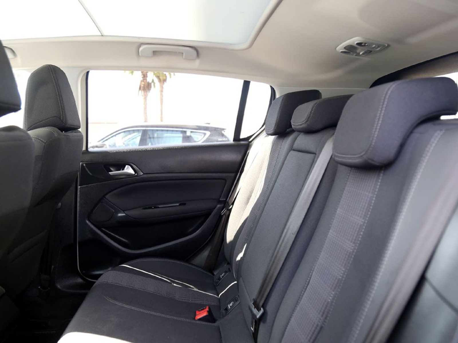 PEUGEOT 308 1.6 ALLURE PACK THP 4X2 165 EAT6 5P 2021 - Imagen 20 de 20