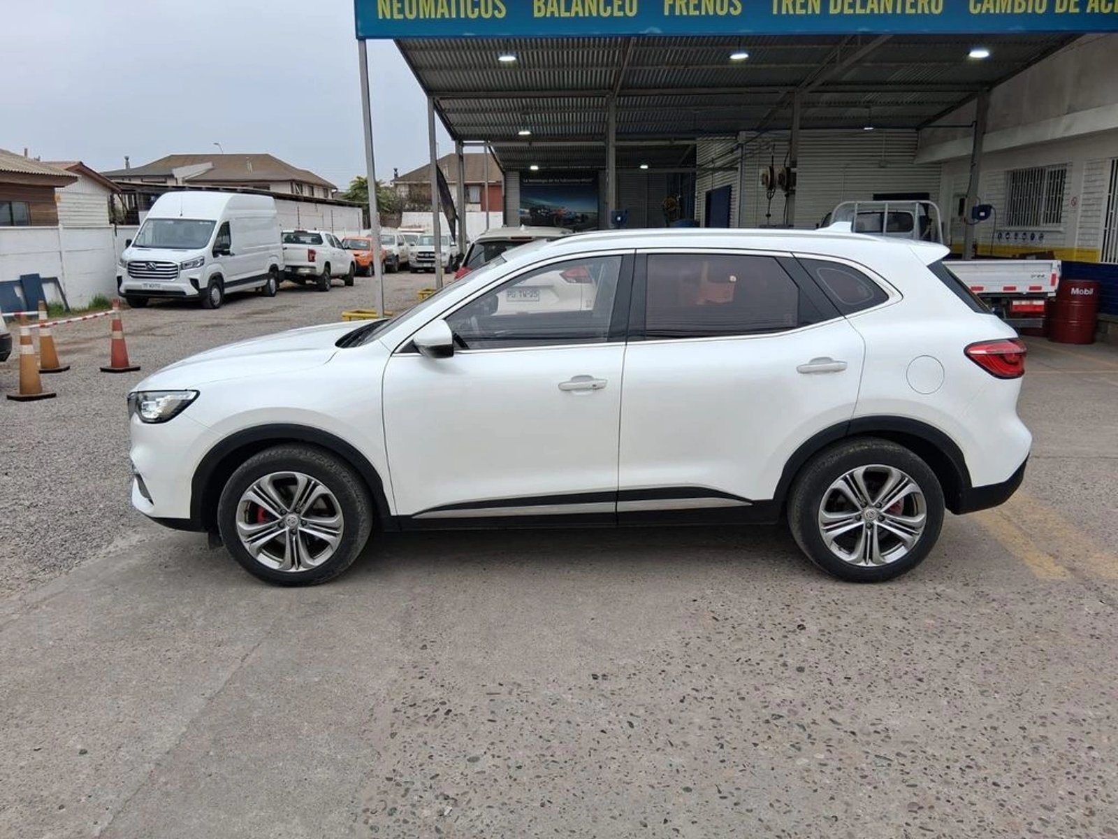 MG HS 2.0 TROPHY AT 4X4 2023 - Imagen 8 de 20