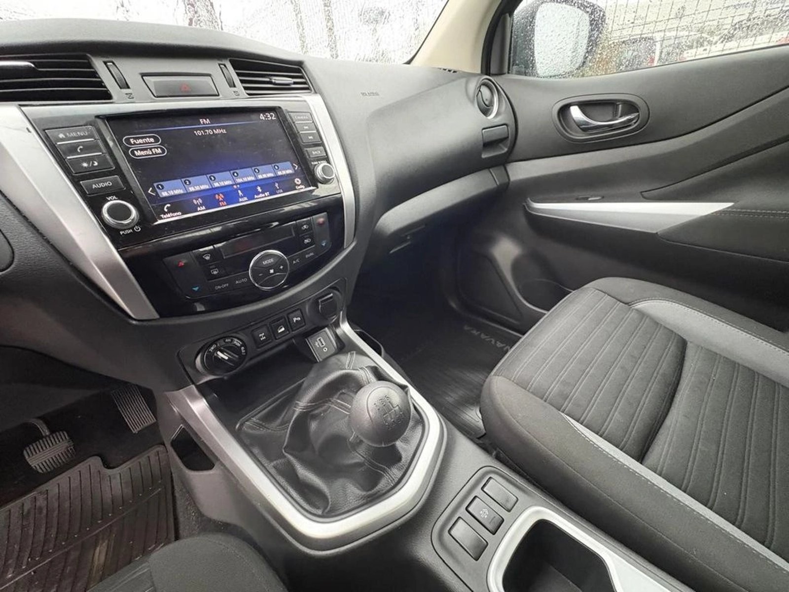 NISSAN NAVARA DC 2.3 MT 4X4 2024 - Imagen 9 de 12