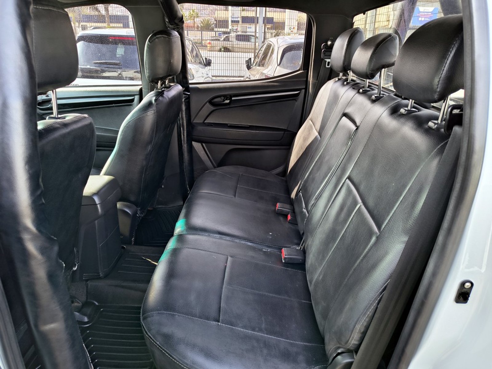 Chevrolet D-MAX DMAX 2.5 DIESEL 4X2 T/M 2021 - Imagen 13 de 19