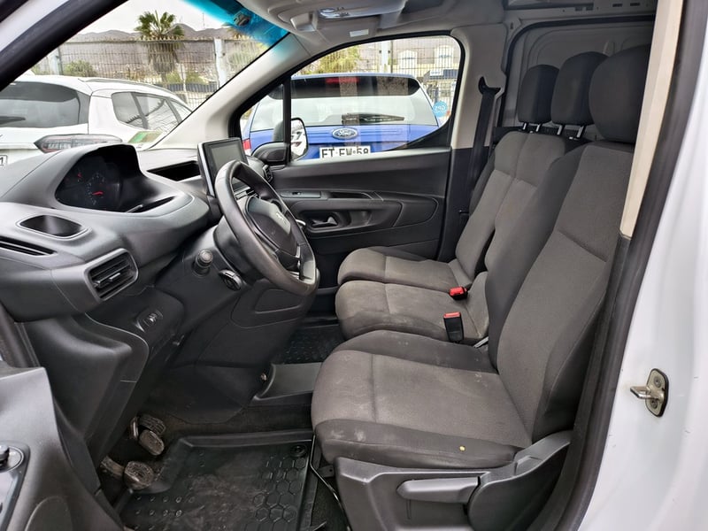 Peugeot PARTNER L1 1.5 Diesel 4X2 T/M 2024 - Imagen 9 de 17