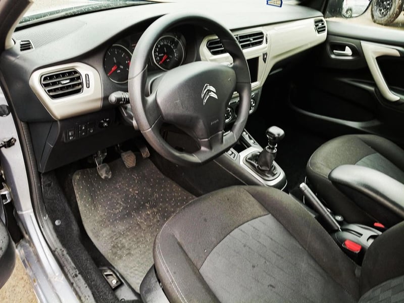 Citroën C-ELYSEE 1.5 BlueHDI 2024 - Imagen 15 de 20