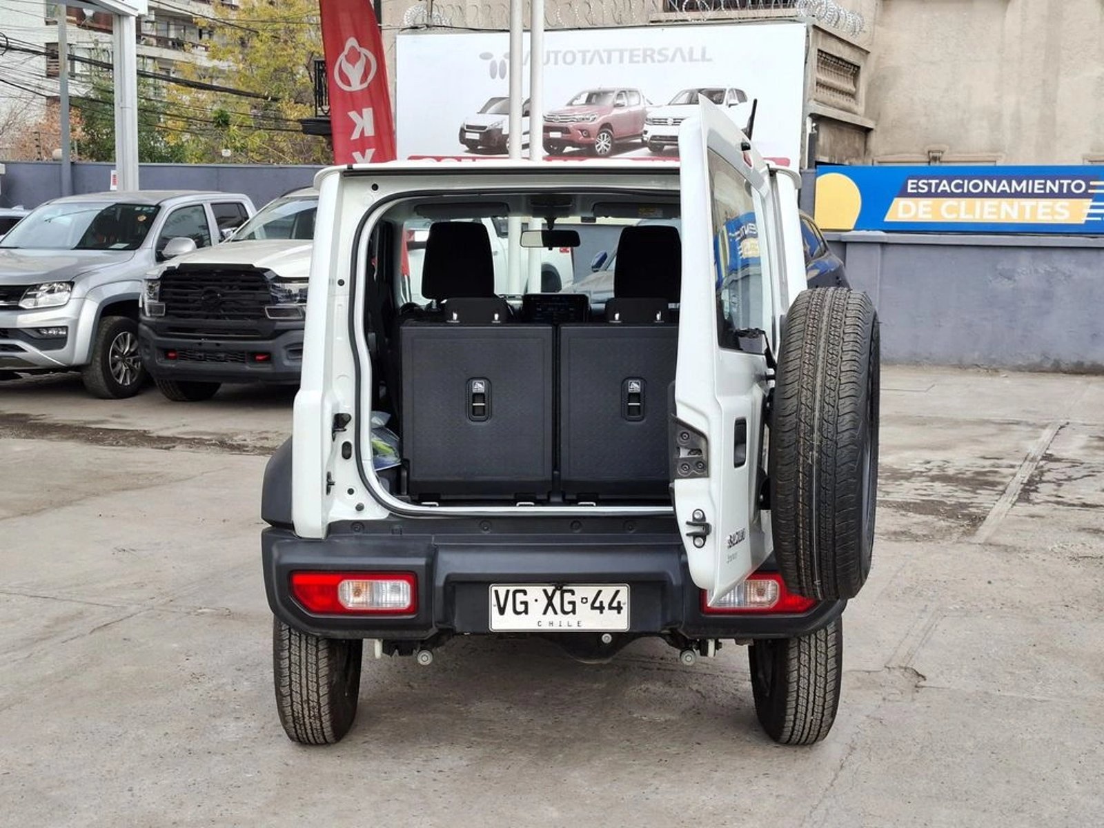 Suzuki JIMNY 1.5 GL VALOR + IVA 2025 - Imagen 9 de 20