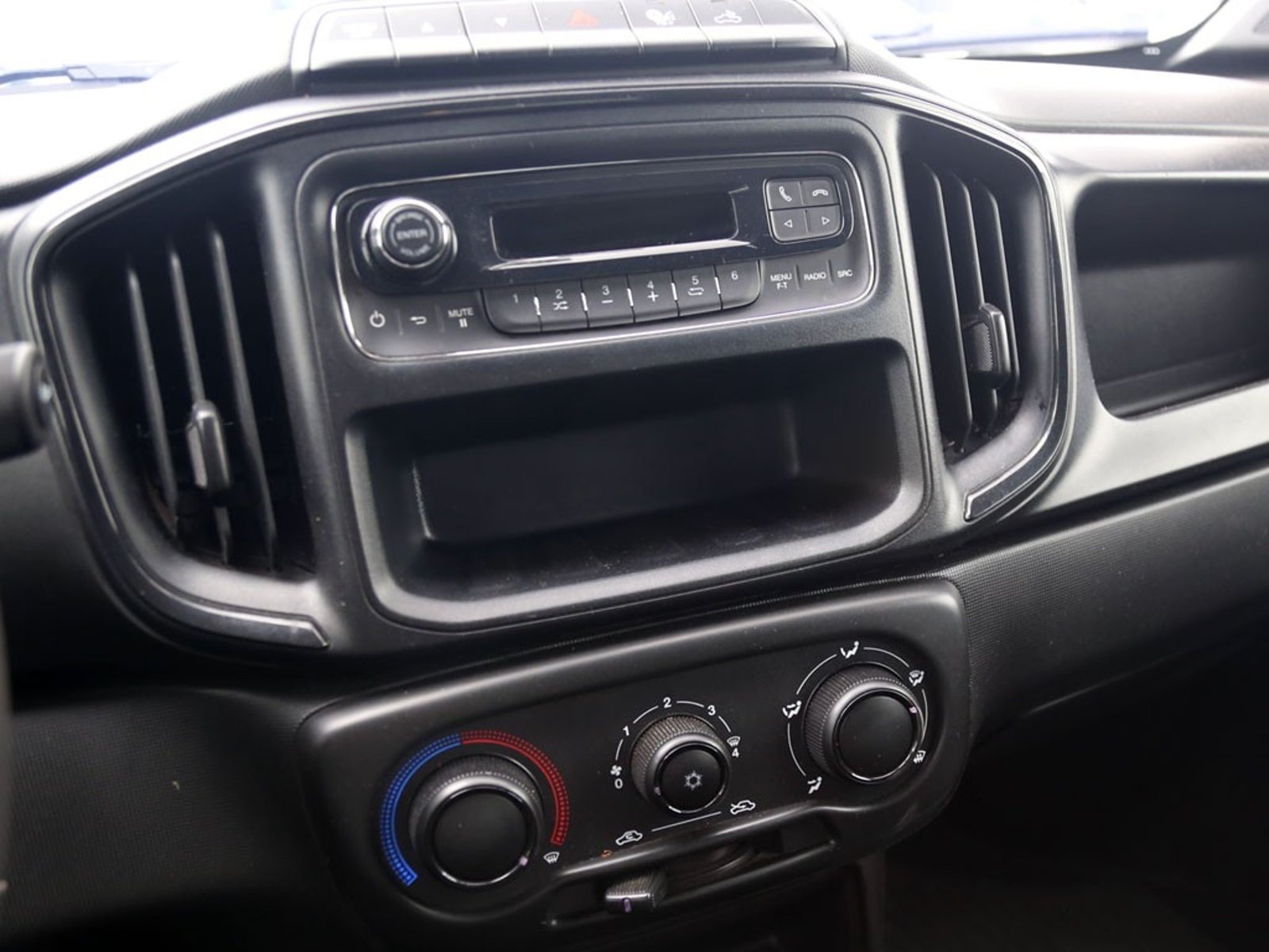RAM 700 1.4 BENCINA MT 2022 - Imagen 17 de 17