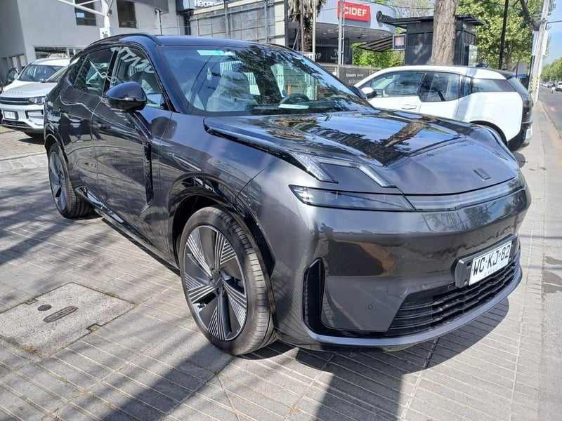 Lynk & Co 08 08 Halo 1.5T Hibrido 2027 - Imagen 3 de 16