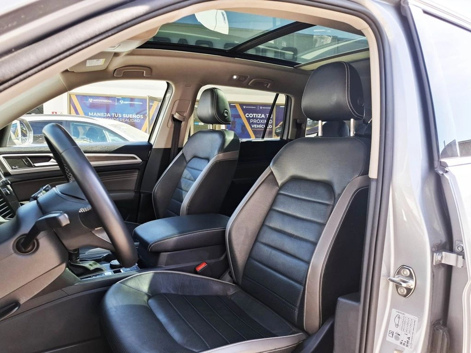 VOLKSWAGEN ATLAS 3.6 LIMITED 4MOTION 2024 - Imagen 16 de 20