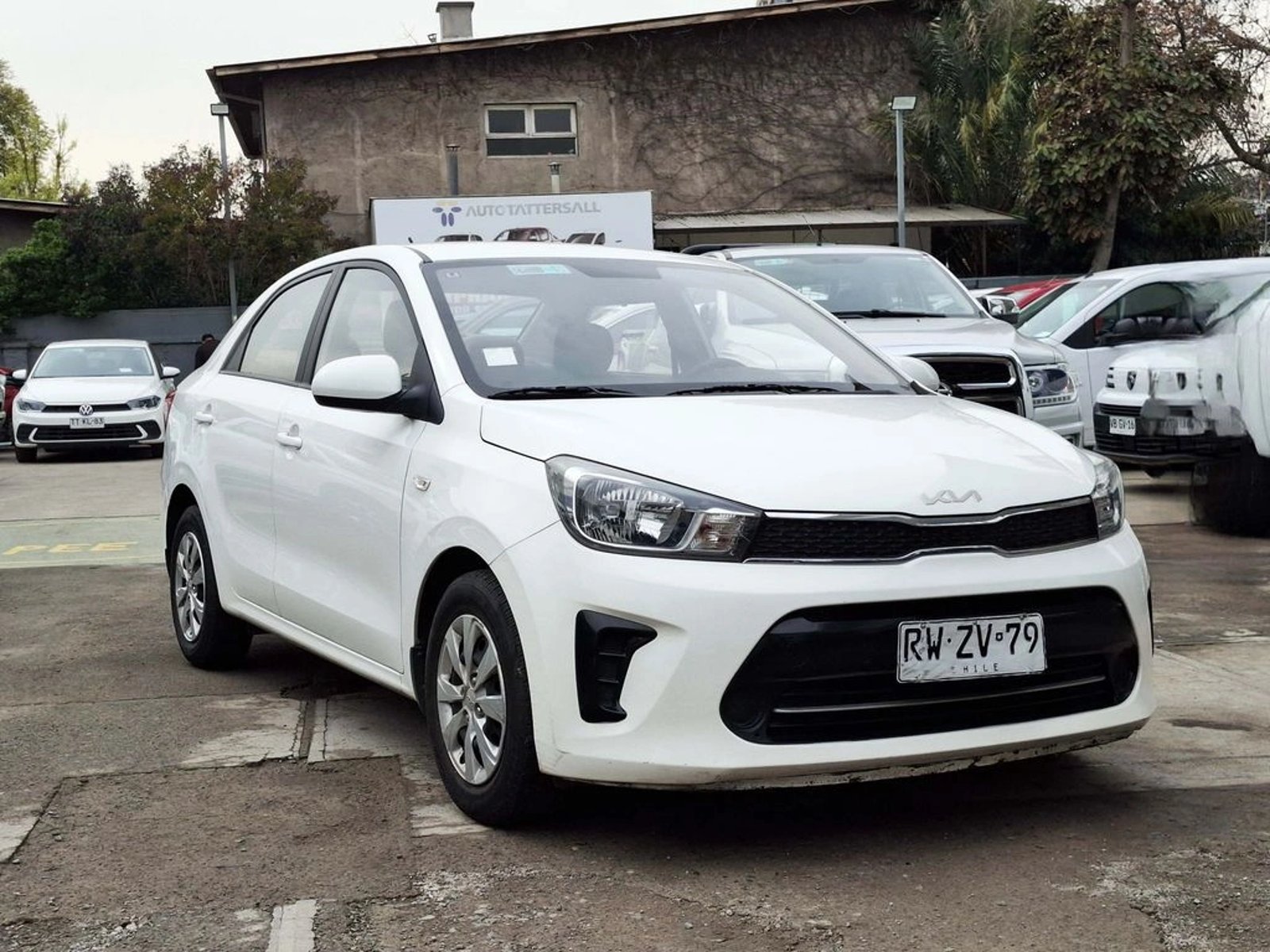 Kia SOLUTO 1.4 2022 - Imagen 3 de 20