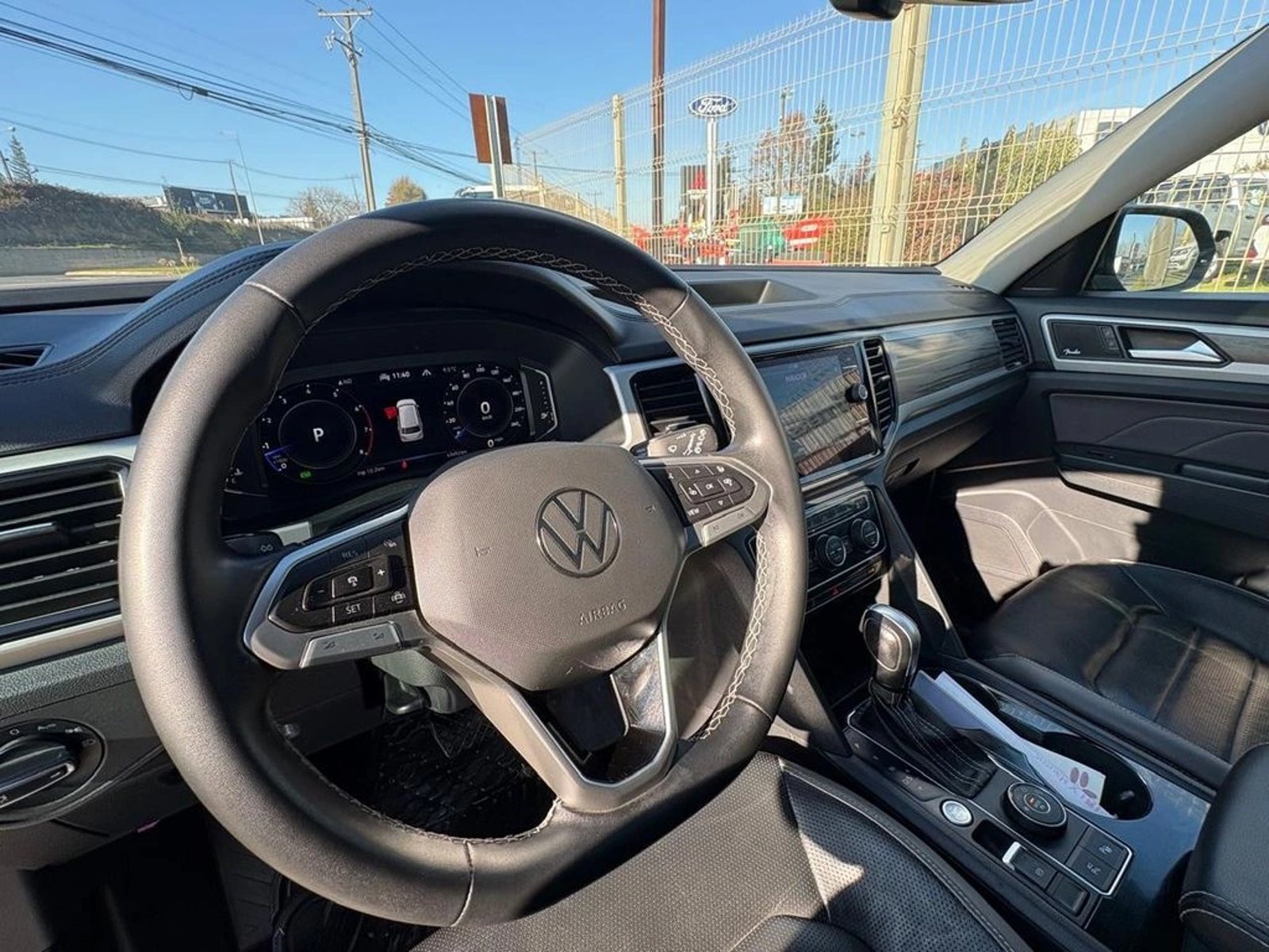 VOLKSWAGEN ATLAS LIMITED 4MOTION 2024 - Imagen 9 de 13