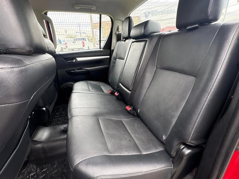 Toyota SRV 2.4 4x4 AUT. 2023 - Imagen 11 de 12