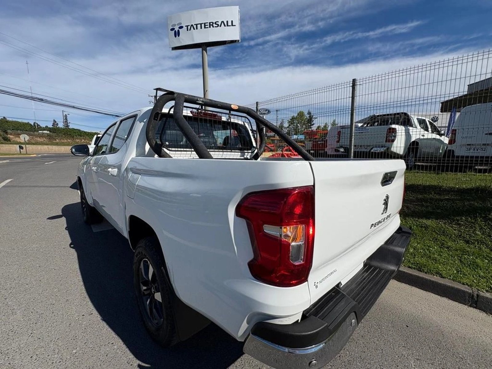 PEUGEOT LANDTREK 4X2 1.9 MT 2023 - Imagen 6 de 12
