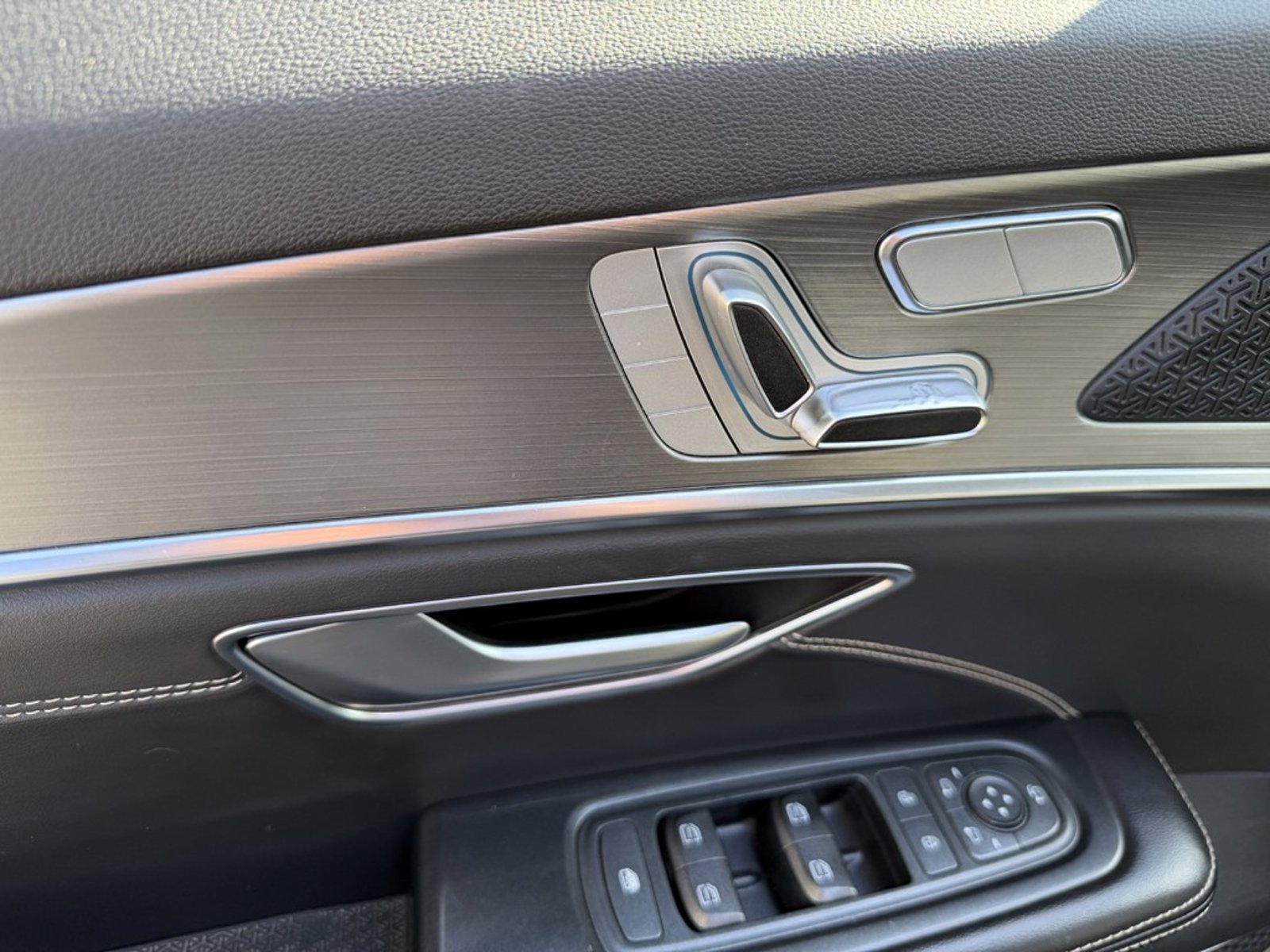 JETOUR X70 PLUS 1.5 GL AT 2024 - Imagen 11 de 20