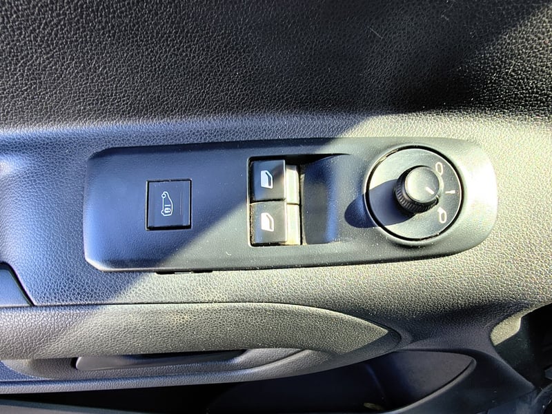 Peugeot PARTNER L1 1.5 Diesel 4X2 T/M 2023 - Imagen 7 de 16