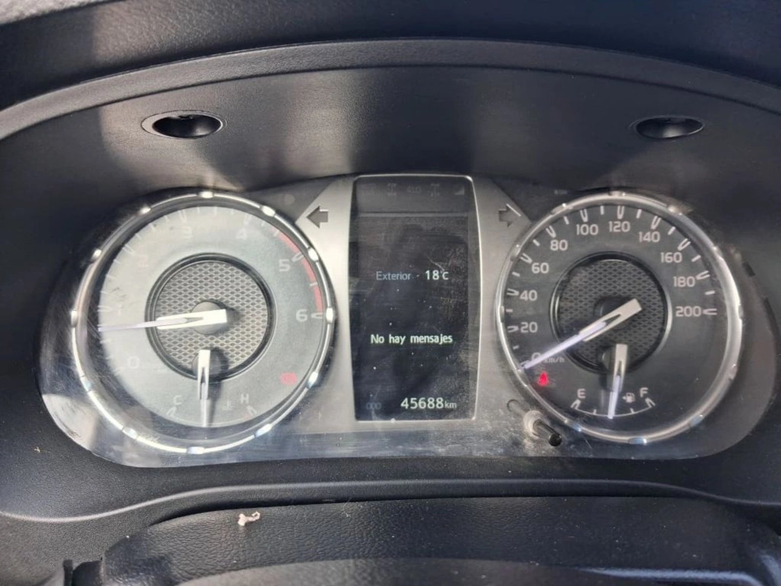TOYOTA HILUX HILUX TSS 2.4 Diesel 4X2 T/M 2021 - Imagen 12 de 14