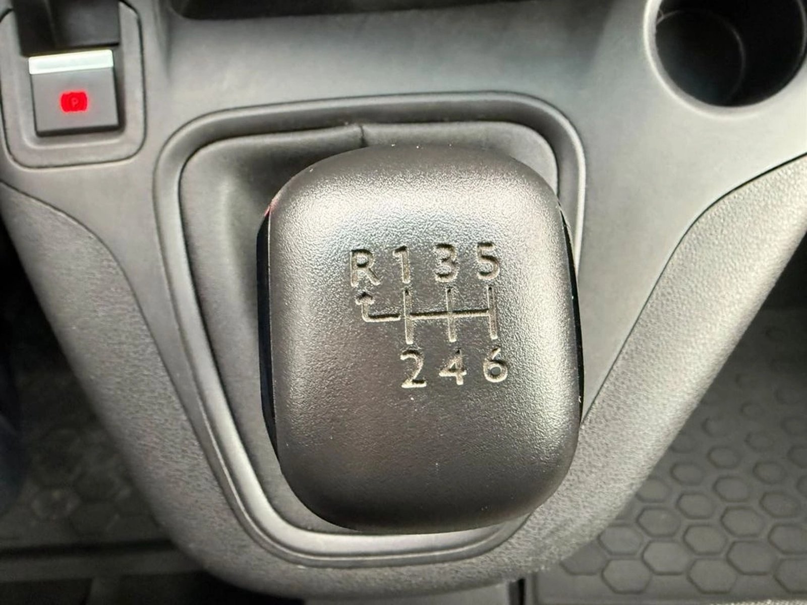 Peugeot PARTNER 1.5 L1 MT DIESEL 2024 - Imagen 10 de 14