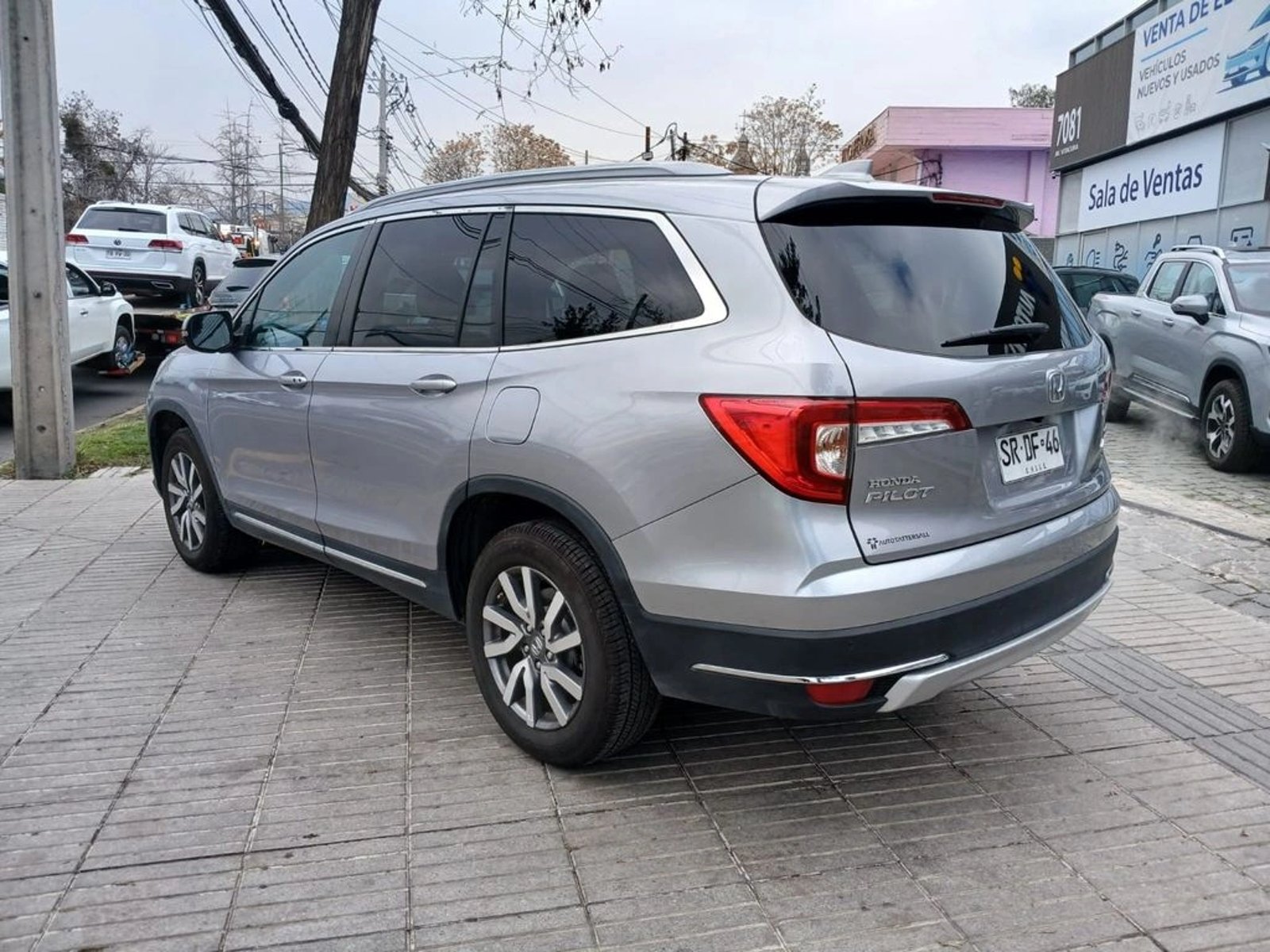 Honda PILOT PILOT Tourning 3.5 AWD 7 Pasajeros 2023 - Imagen 6 de 18