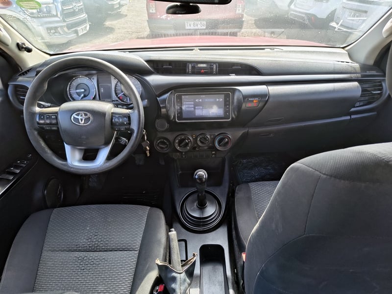 Toyota HILUX TSS 2.4 DIESEL 4X4 T/M 2022 - Imagen 15 de 20