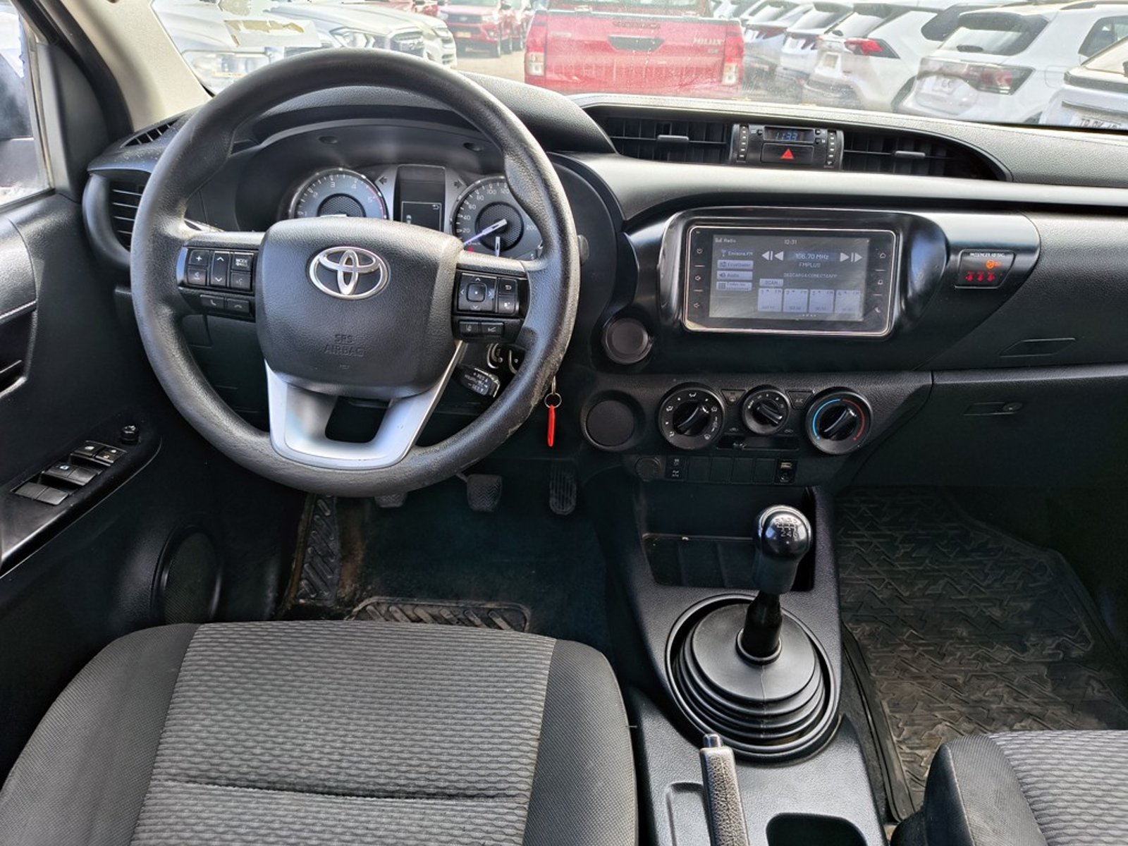 Toyota HILUX TSS 2.4 Diesel 4X2 T/M 2021 - Imagen 12 de 20