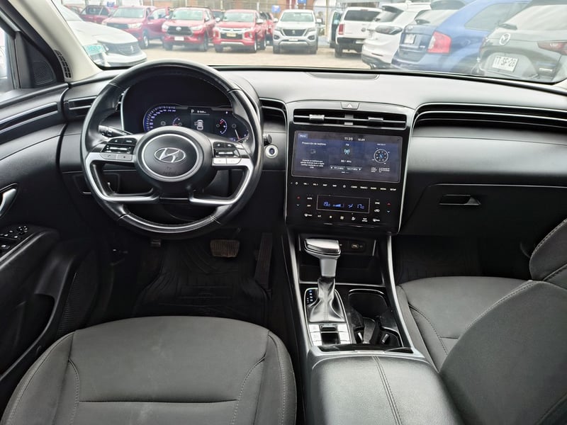 Hyundai TUCSON 2.0 Gasolina 4x4 T/A 2024 - Imagen 19 de 20