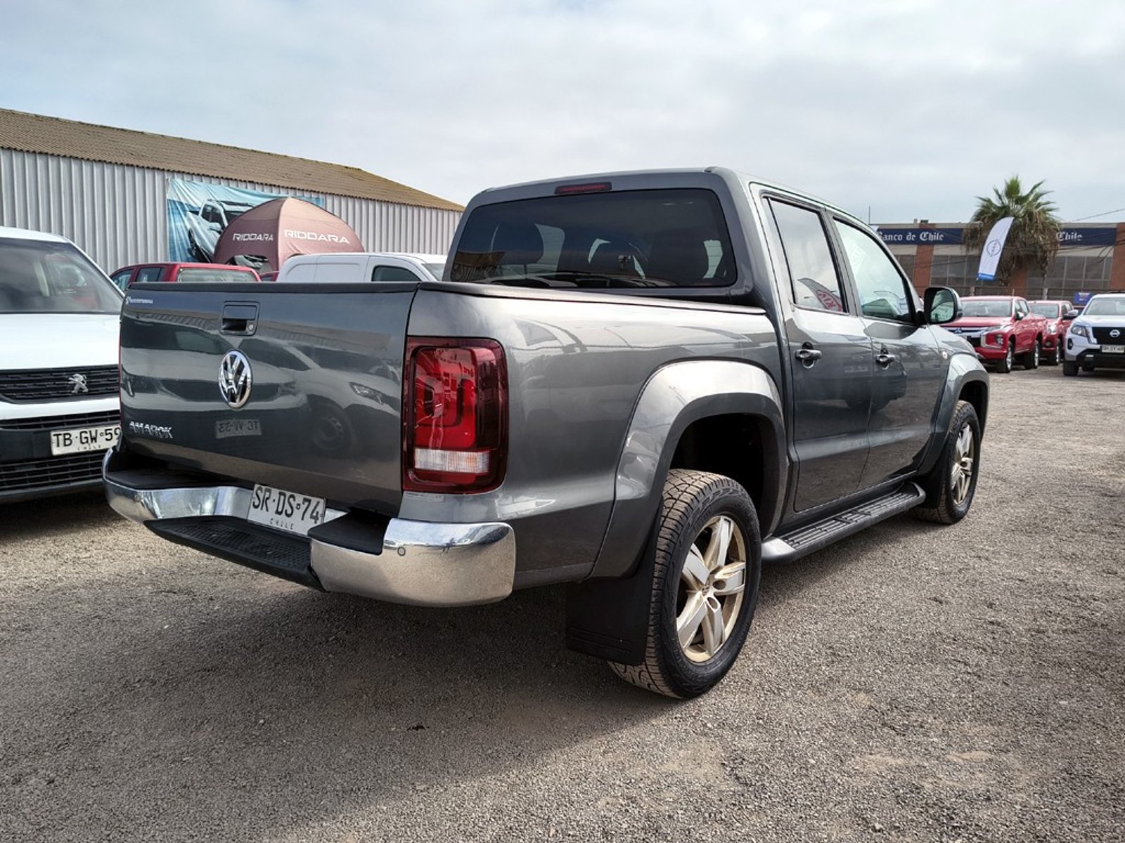 VOLKSWAGEN AMAROK 2.0 Highline AT 4X4 2023 - Imagen 7 de 20
