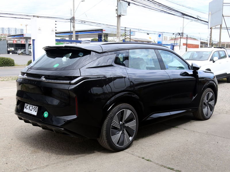 Lynk & Co 08 08 PHEV 2027 - Imagen 6 de 20