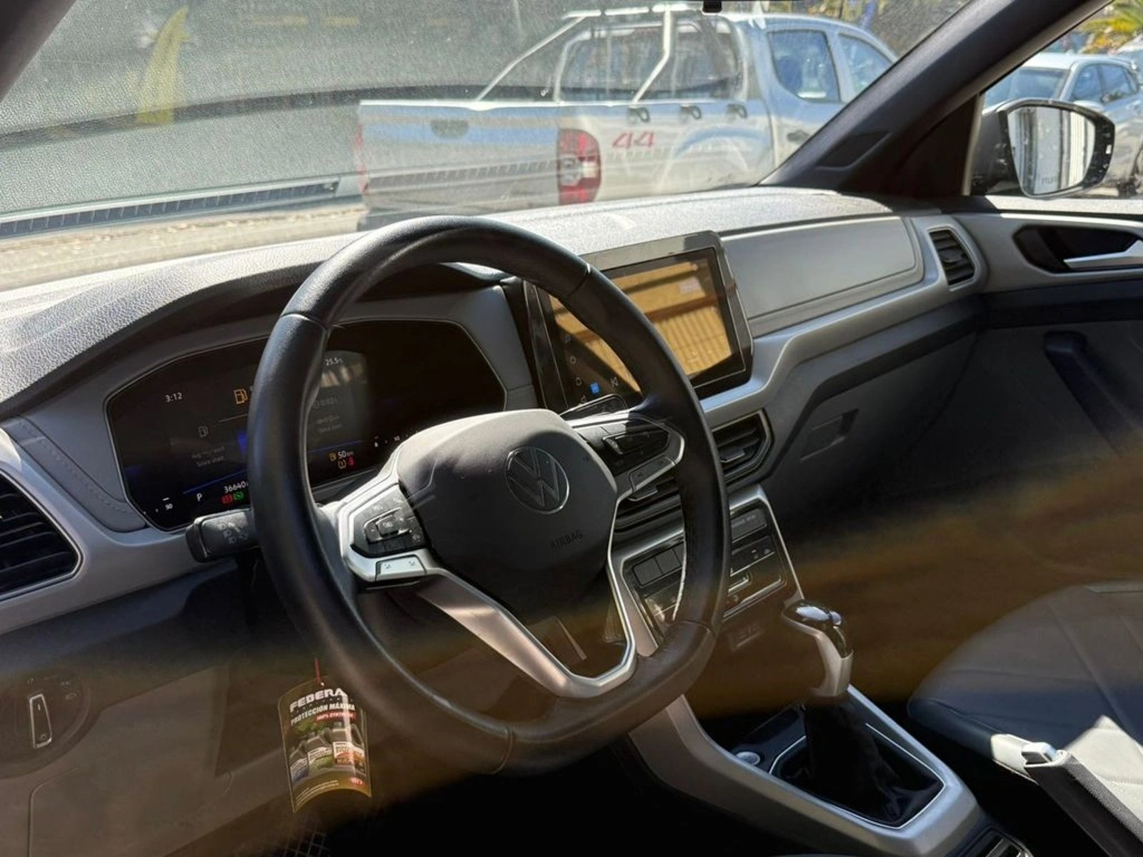 VOLKSWAGEN T-CROSS 1.0 TSI COMFORTLINE AT 2025 - Imagen 9 de 12