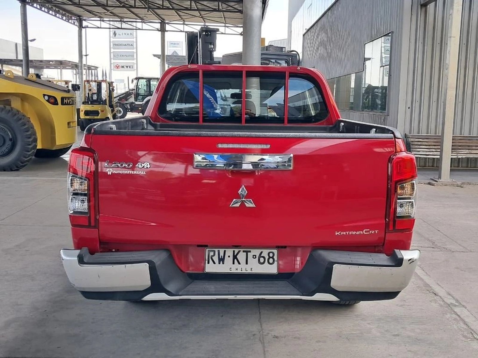 MITSUBISHI L200 KATANA CRT DIESEL 4X4 2022 - Imagen 6 de 20