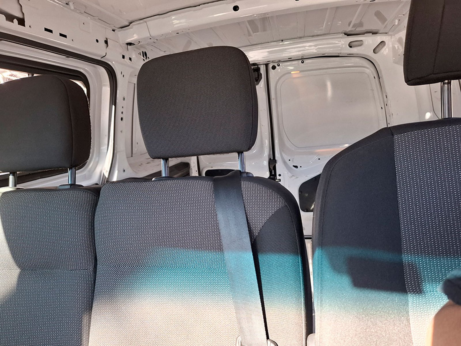 OPEL COMBO 1.5 MT 2023 - Imagen 16 de 18