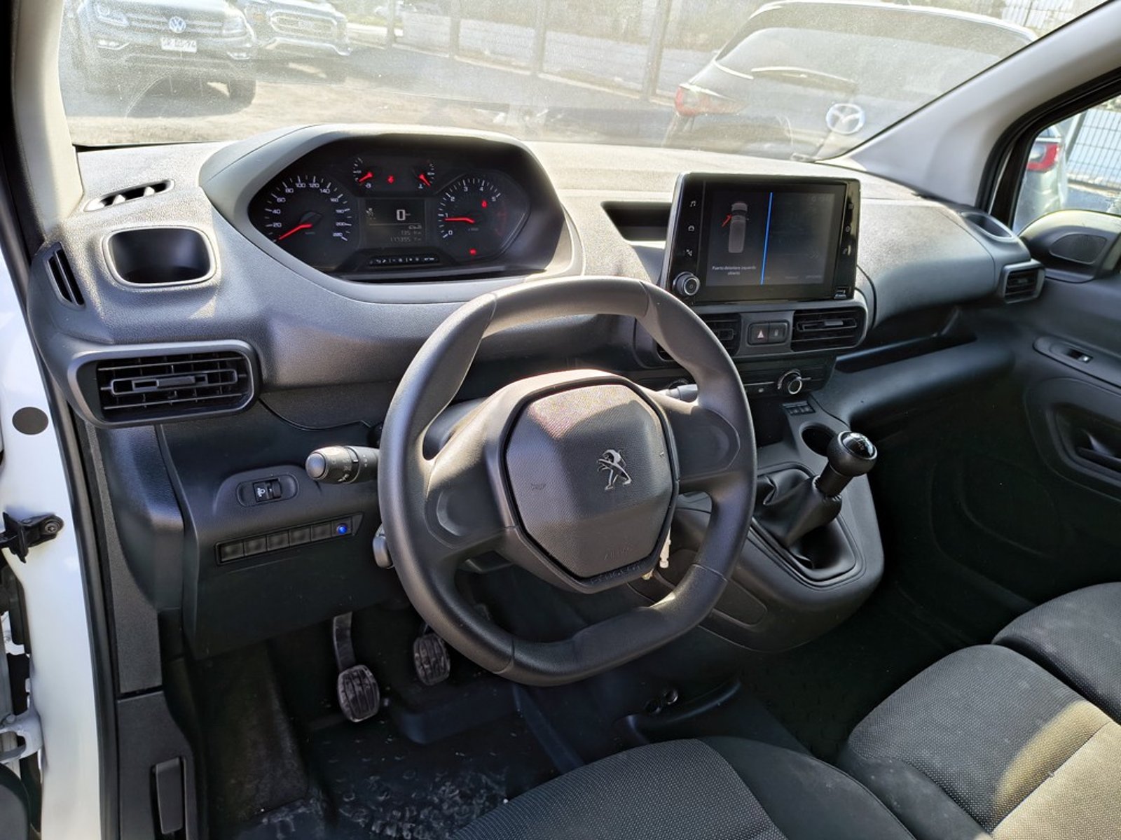 PEUGEOT PARTNER PARTNER L1 1.6 Diesel 4x2 T/M 2023 - Imagen 11 de 16