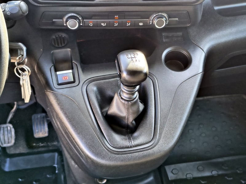 Peugeot PARTNER L1 BLUE HDI 2024 - Imagen 12 de 14