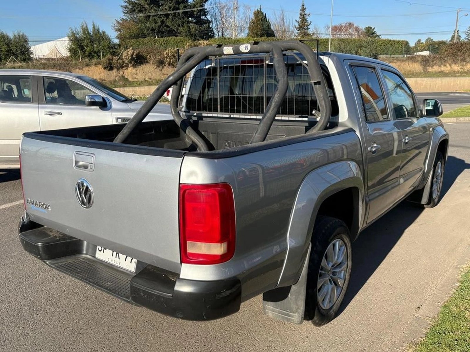 Volkswagen AMAROK TRENDLINE 4X2 MT 2023 - Foto 5 de 12