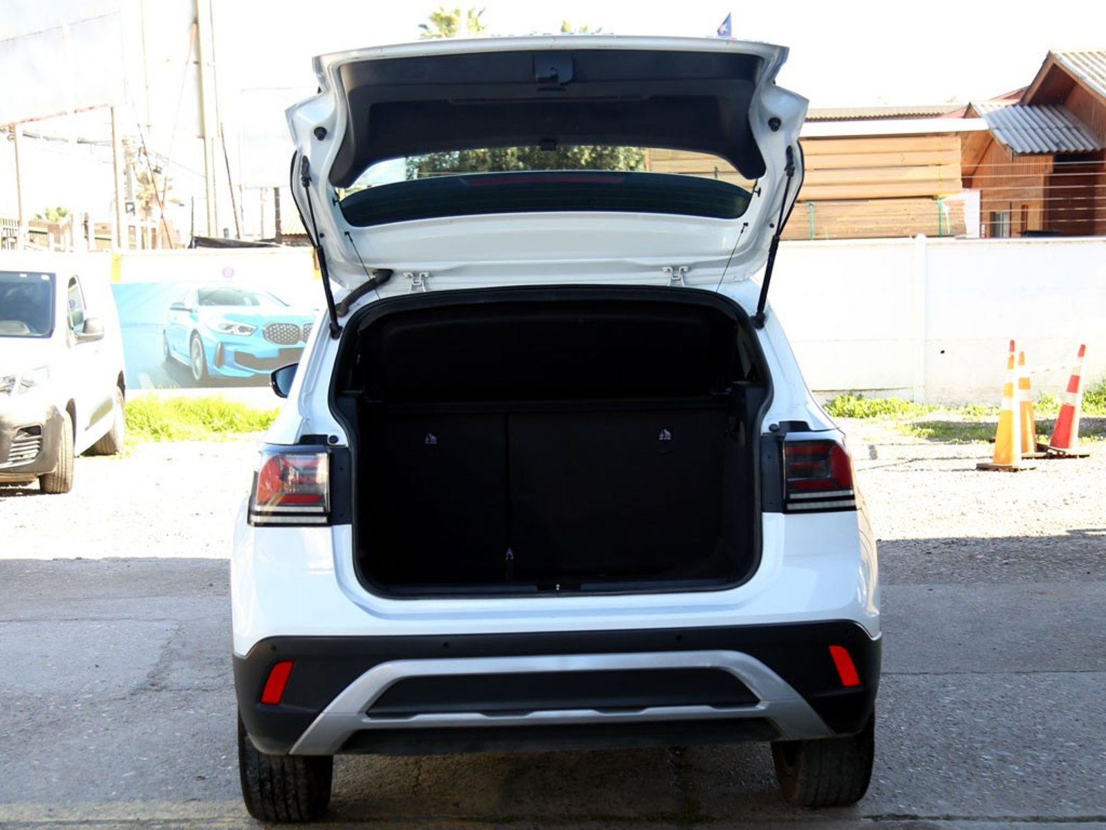 Volkswagen T-CROSS TSI 4X2 1.0 AUT 2025 - Imagen 9 de 20