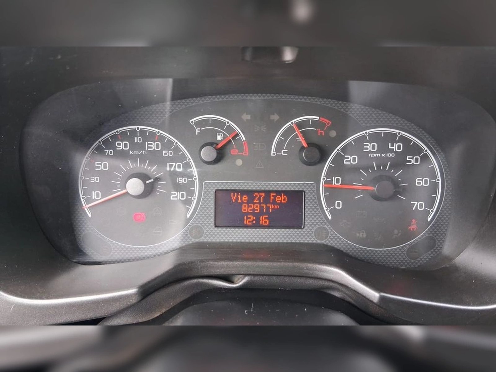 RAM V700 City DIESEL 1.2 MT 2022 - Imagen 9 de 16