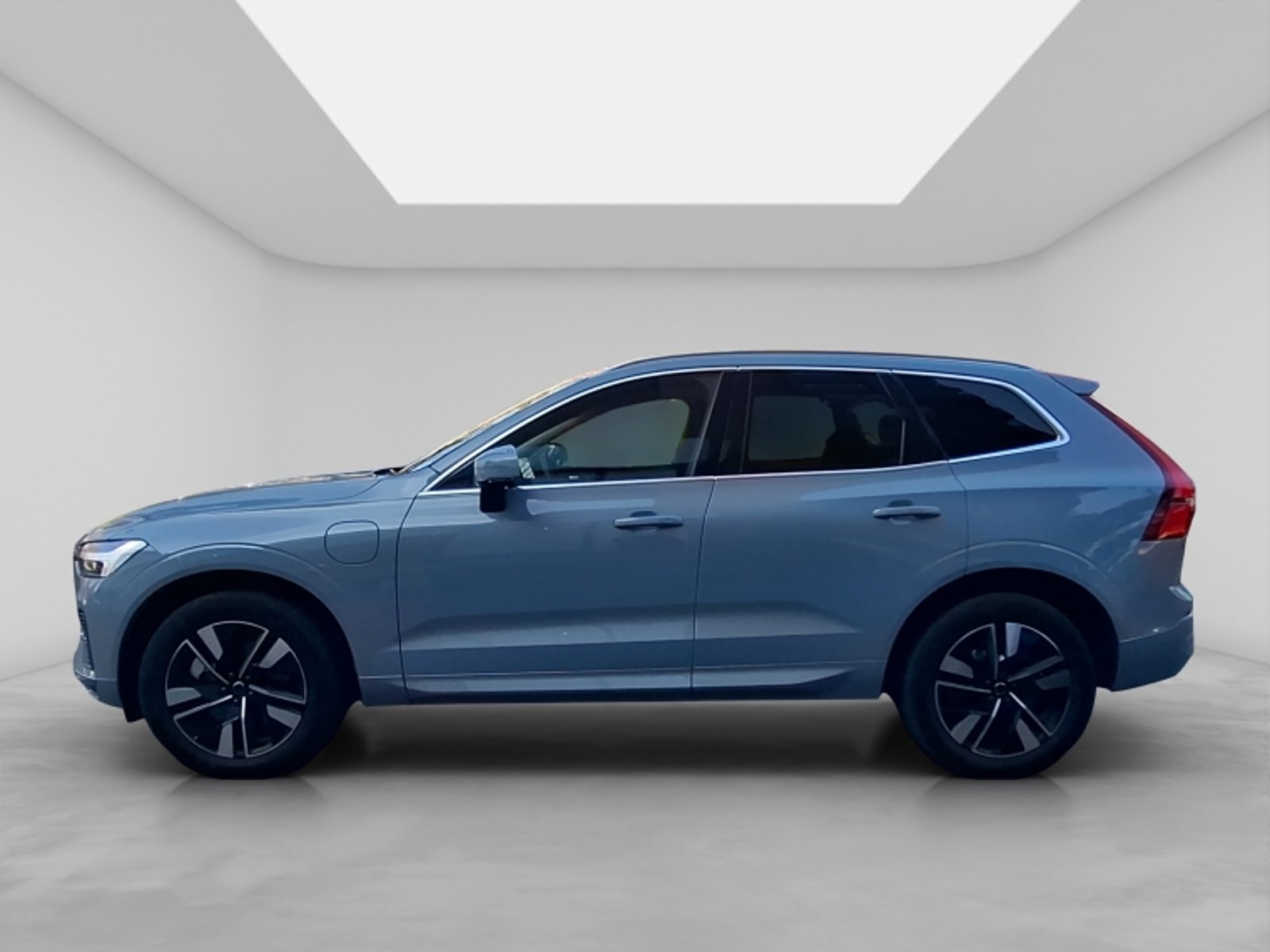 Volvo Xc60 B5 Awd Plus 2025 - Foto 4 de 20