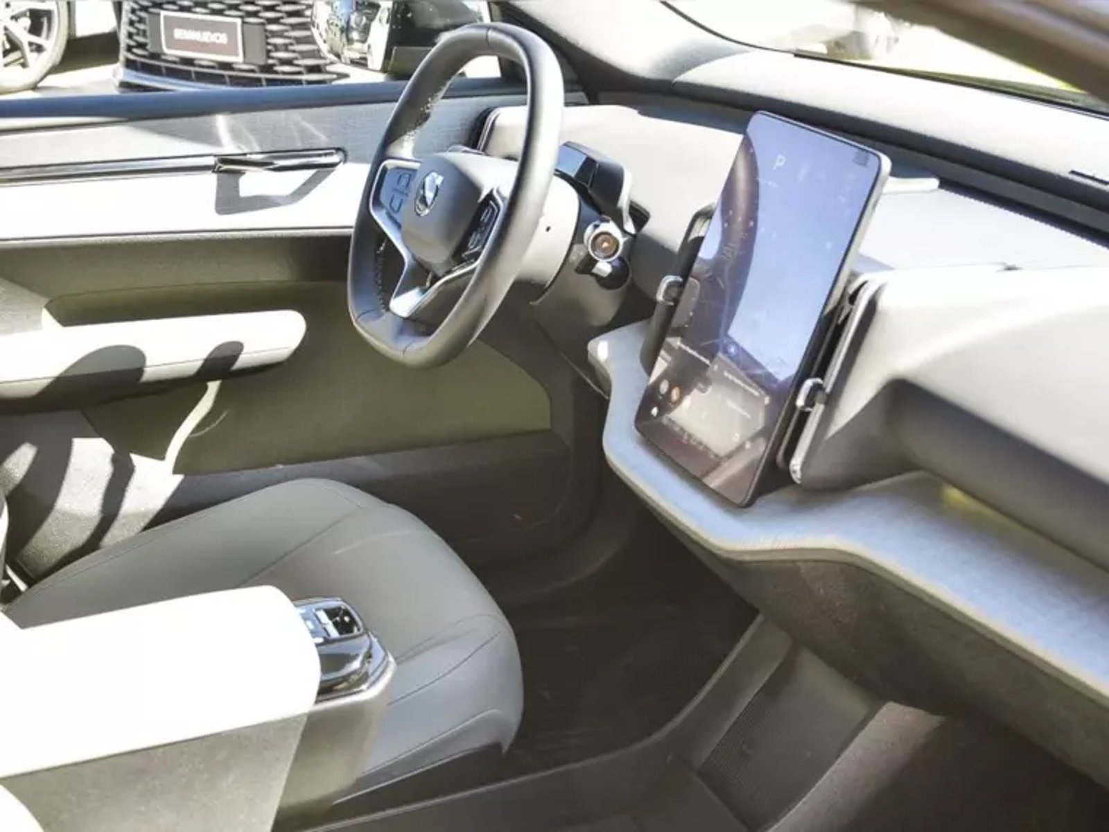 VOLVO Ex30 E60 Plus Aut 2025 - Imagen 6 de 14