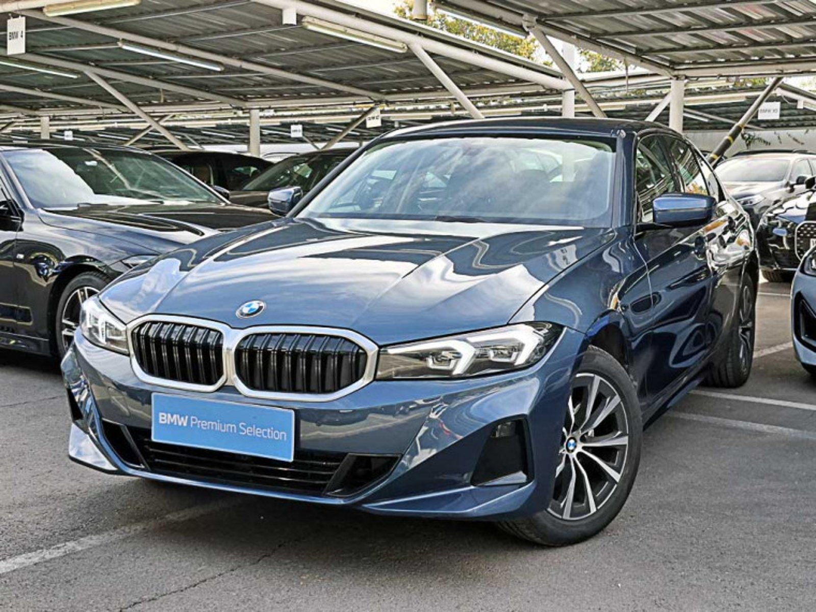 BMW 320 I Berlina Urban 2026 - Foto 2 de 13