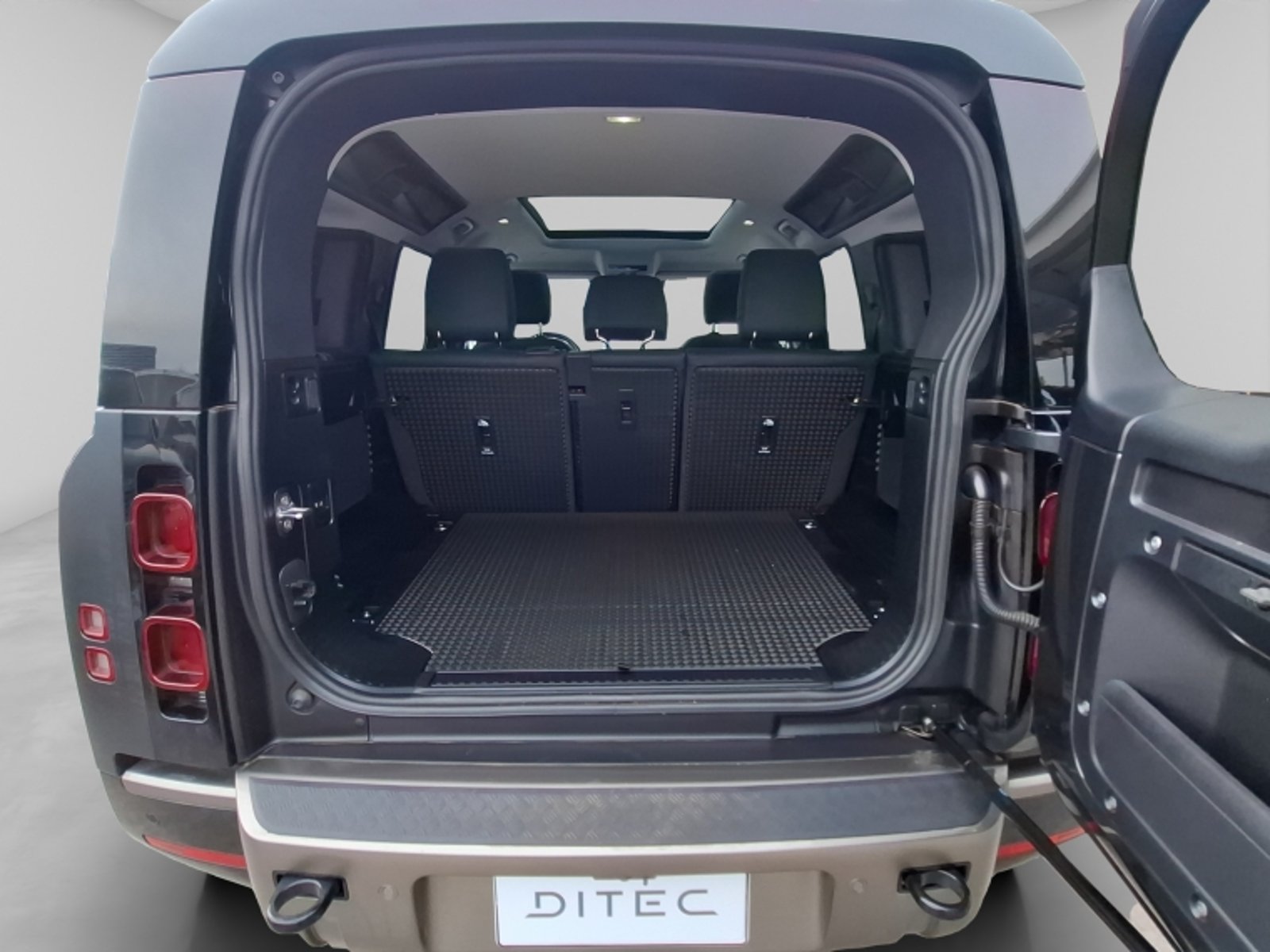 Land Rover Defender 110 Xdynamic 4x4 Se 3.0 At 2026 - Imagen 20 de 20