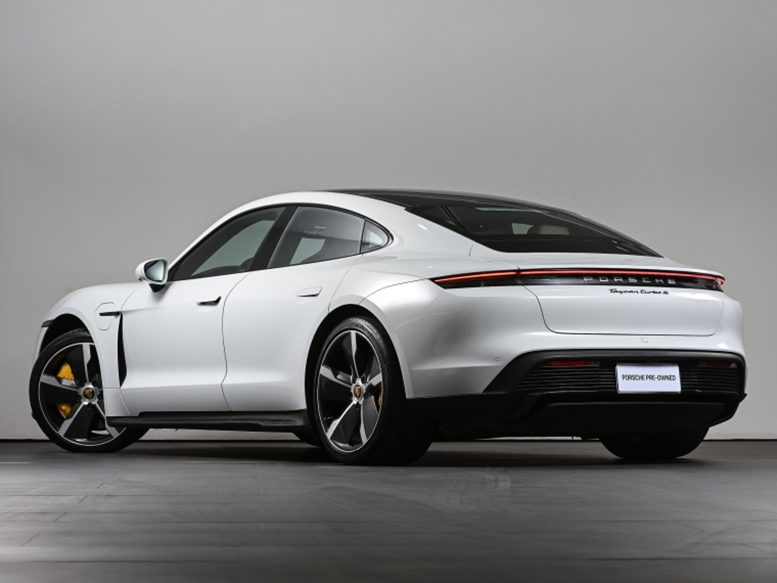 Porsche Taycan Turbo S 2022 - Imagen 19 de 20