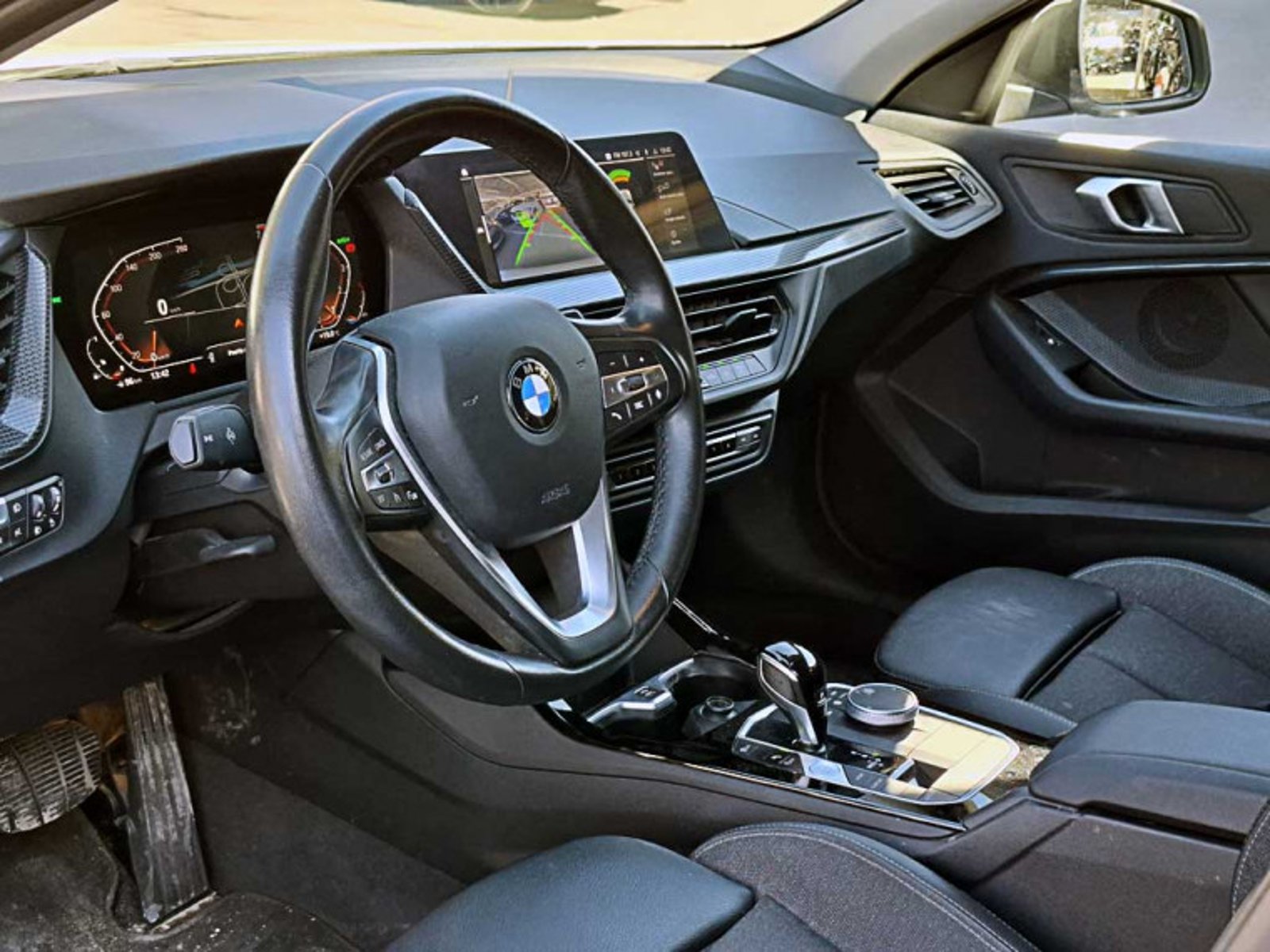 BMW 118 I Hatch Dynamic 2023 - Imagen 11 de 12
