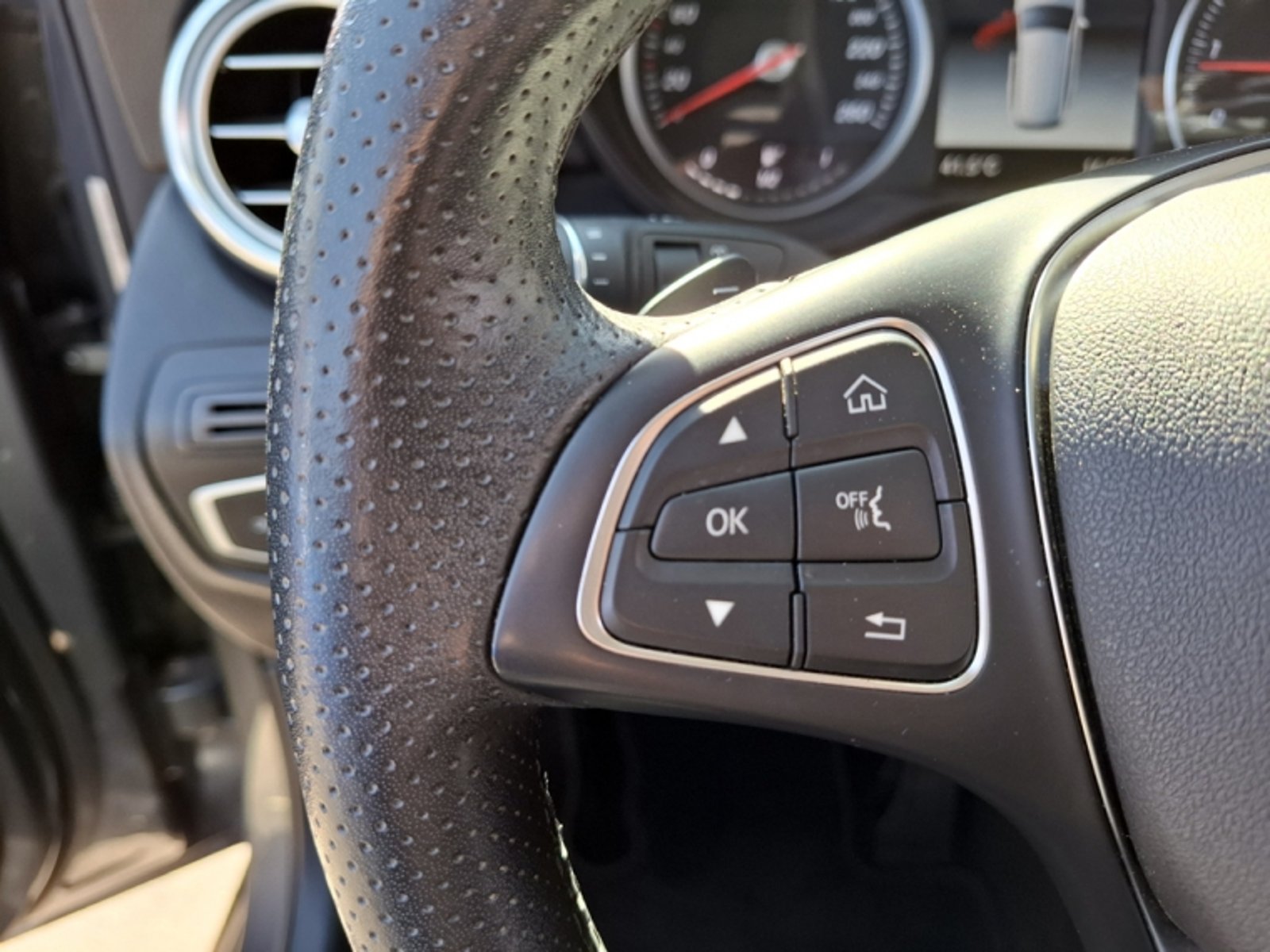 MERCEDES BENZ Glc 220 D 4matic 2.0 2020 - Imagen 16 de 17