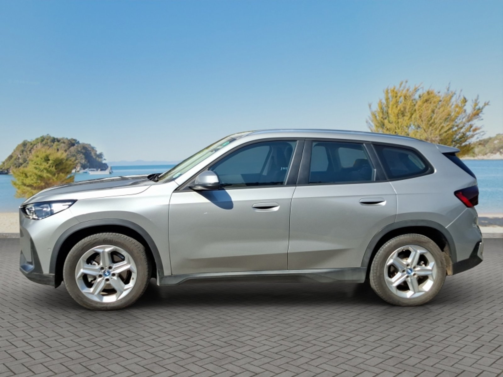 BMW Ix1 Xdrive20 Aut 2025 - Foto 4 de 16