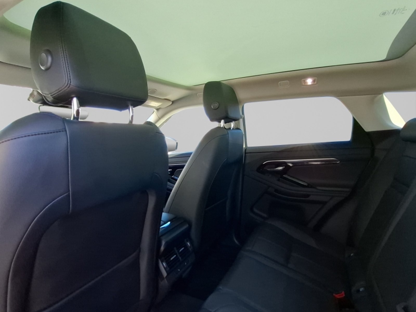 Land Rover Evoque Dynamic S 4x4 2.0 Aut 2024 - Imagen 15 de 20