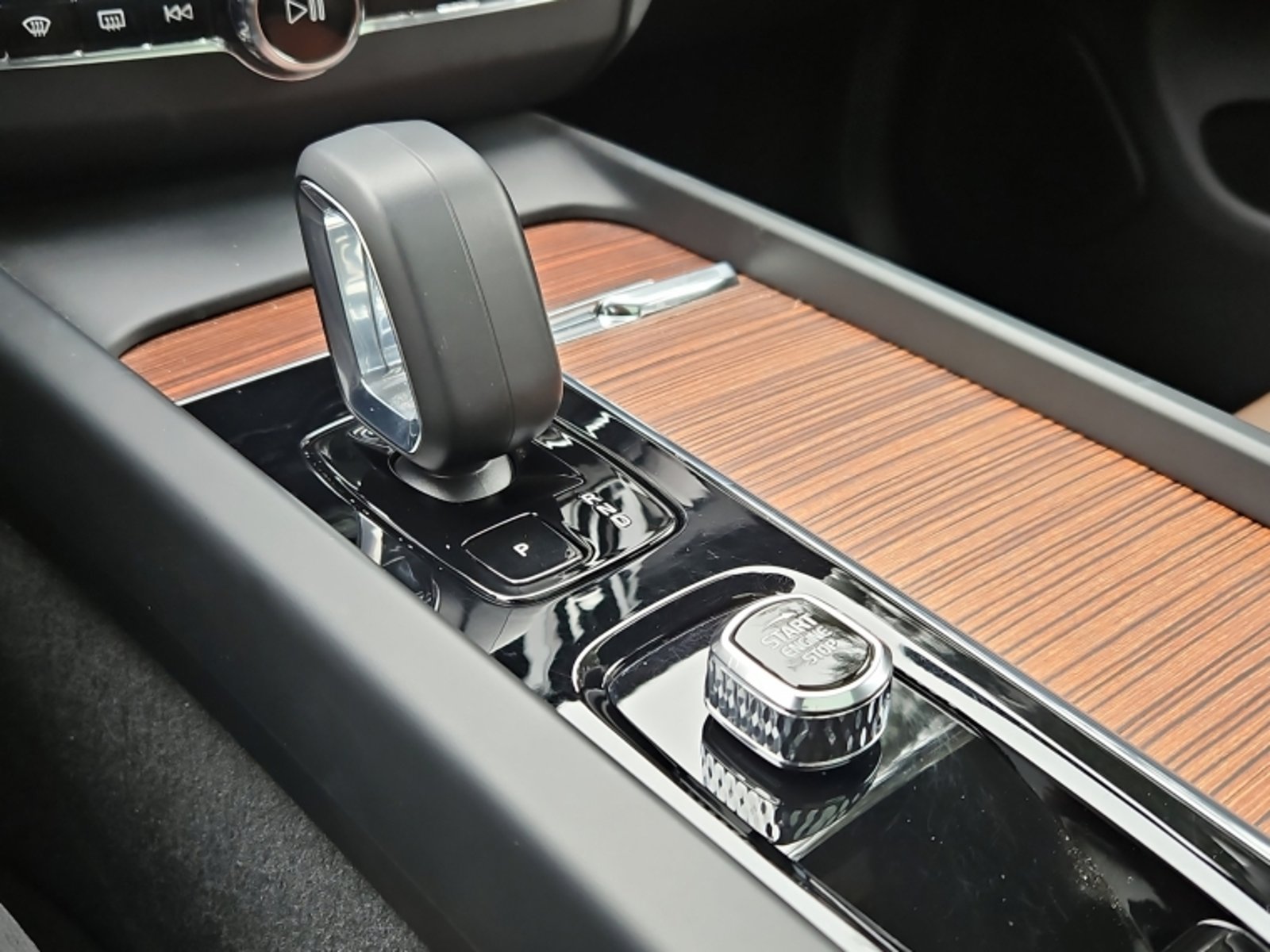 Volvo Xc60 Ii T8 Recharge 4x4 2.0 Aut 2025 - Imagen 13 de 20