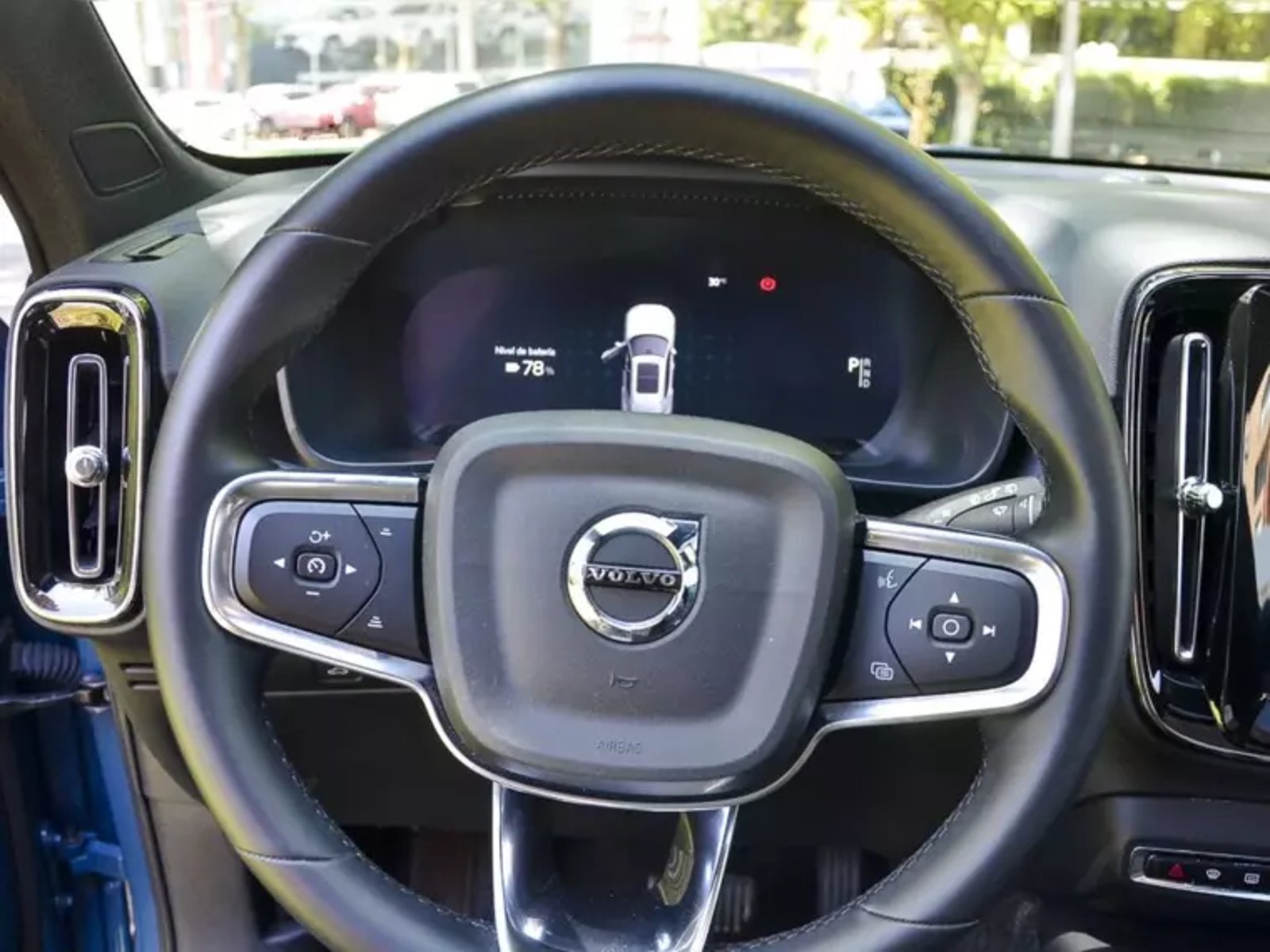 Volvo Ex40 0.0 P8 Recharge 4x4 At Electrico 2025 - Imagen 15 de 17