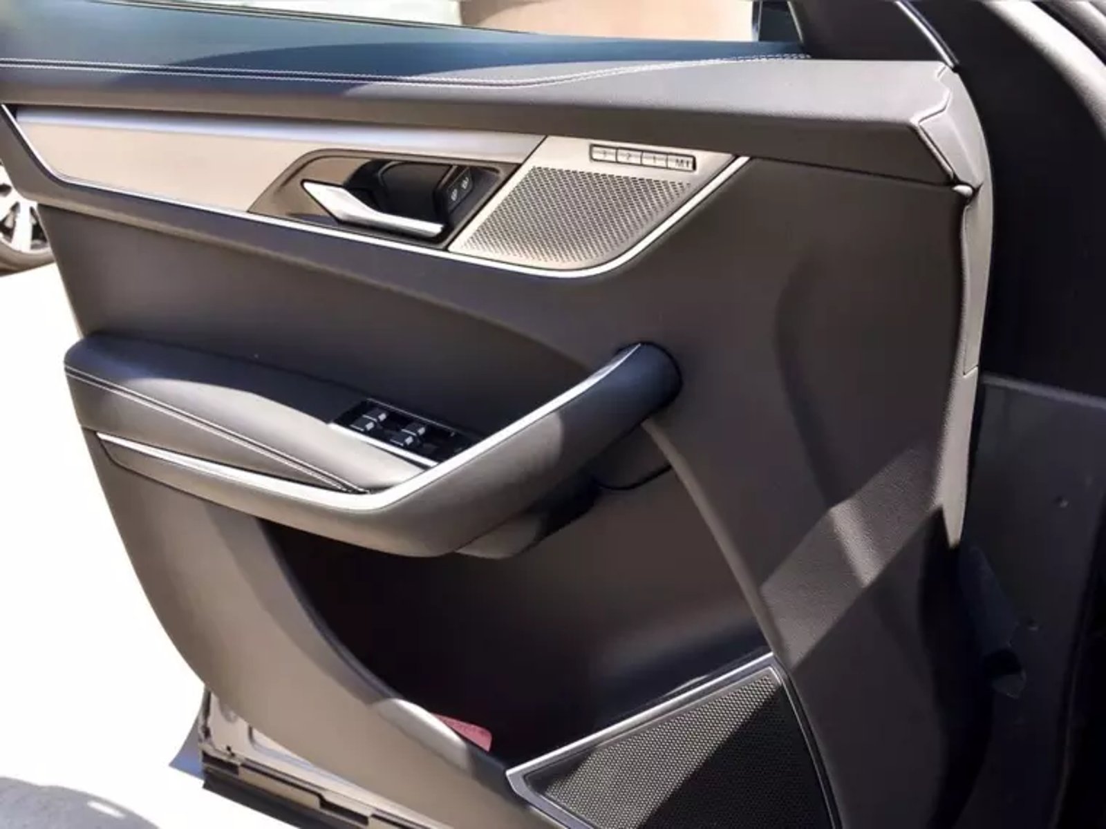 Jaguar F-pace R Dynamic 2024 - Imagen 17 de 18