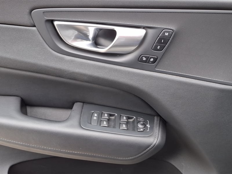 Volvo Xc60 Ii T8 Recharge 4x4 2.0 Aut 2024 - Imagen 14 de 16
