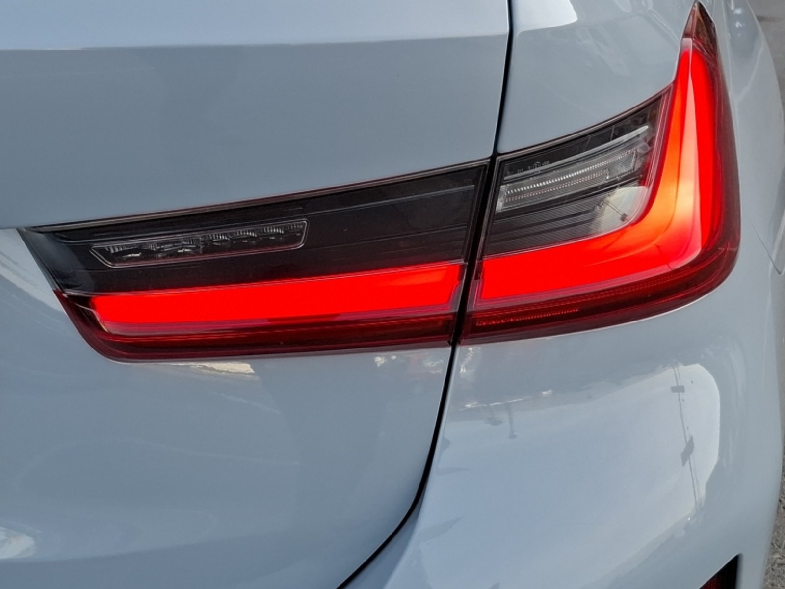 BMW 330 I Touring 2.0 Aut 2024 - Imagen 8 de 20