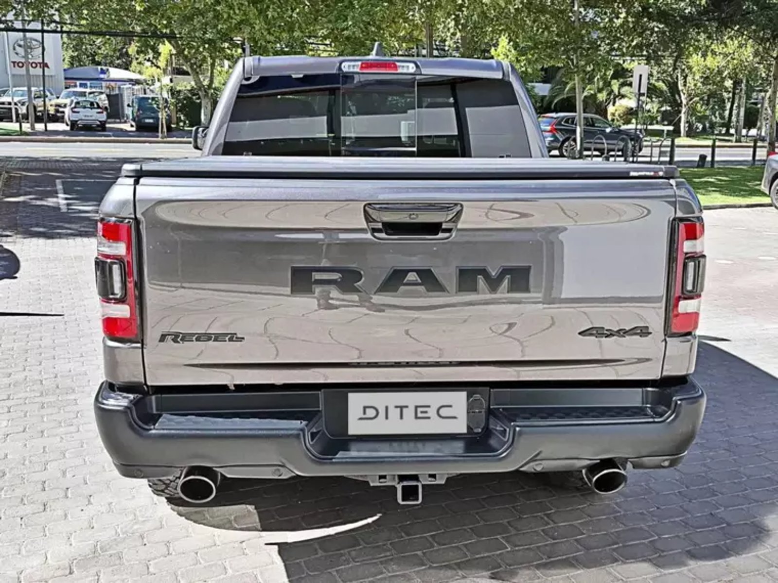 RAM 1500 5.7 Rebel Sport Crew Cab 4wd 2024 - Imagen 8 de 17