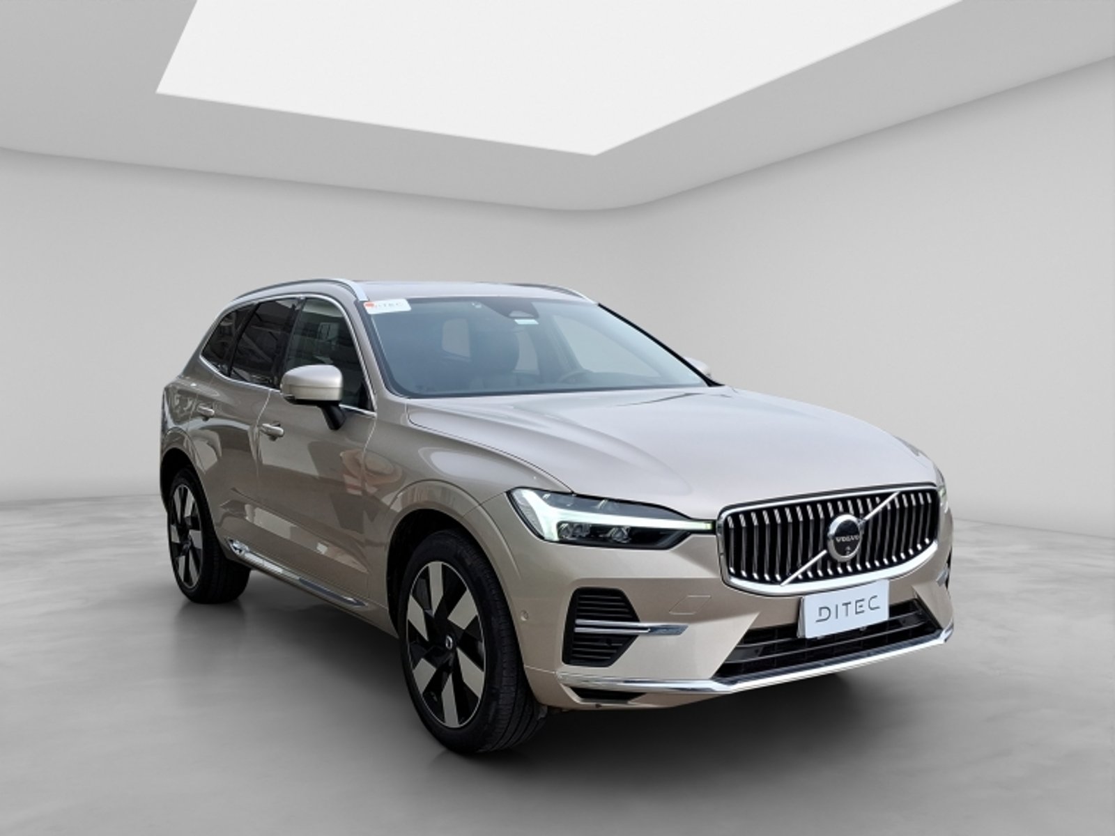 Volvo Xc60 Ii T8 Awd Recharge 2.0 Aut 2024 - Foto 3 de 20