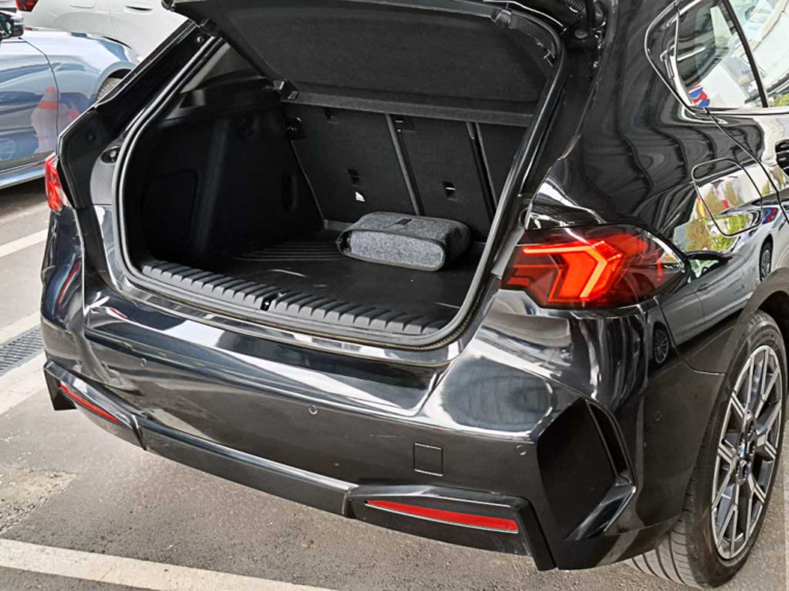 BMW 118 I Hatch Dynamic 2025 - Imagen 13 de 13